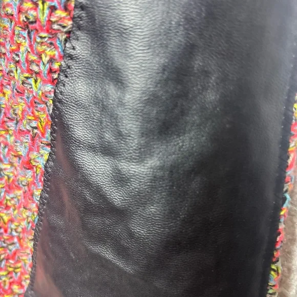 Xhilaration Women's Pink and Black Textured Crew Neck Sweater - Picture 6 of 10